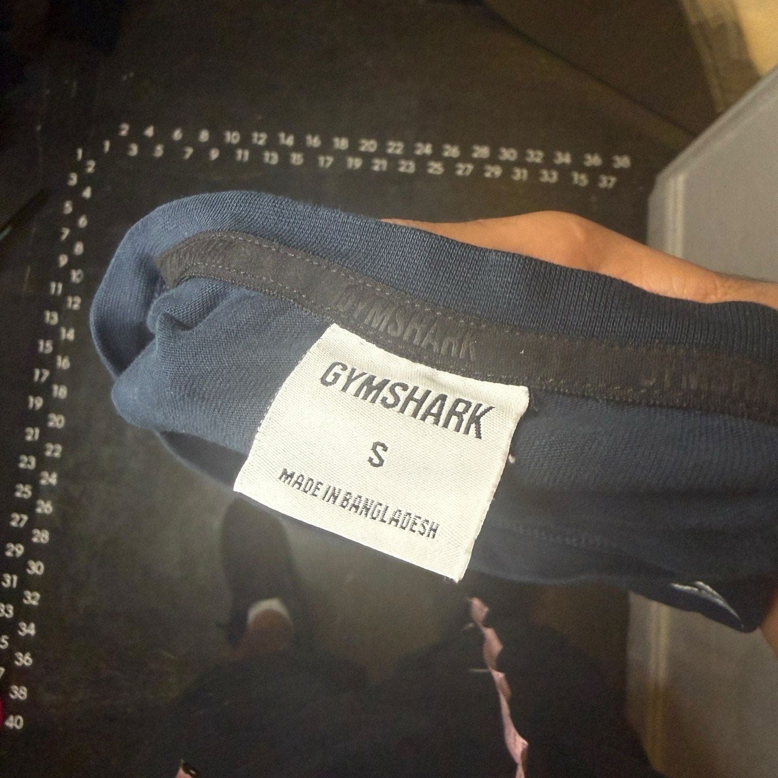 Gymshark Crest Short Sleeve T-Shirt in Navy