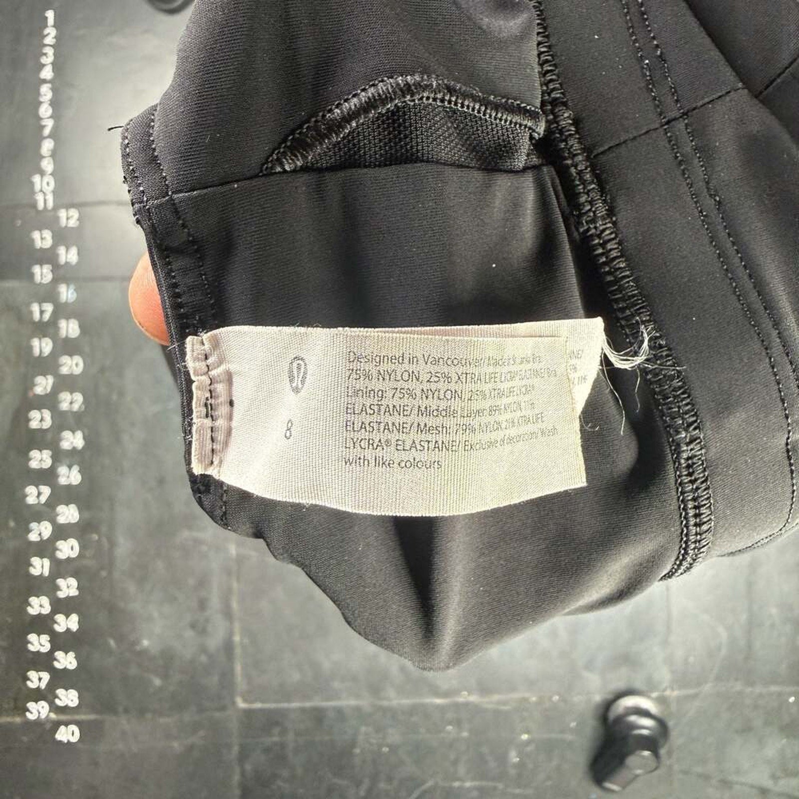 Lululemon High Neck Sports Bra Black Size 8
